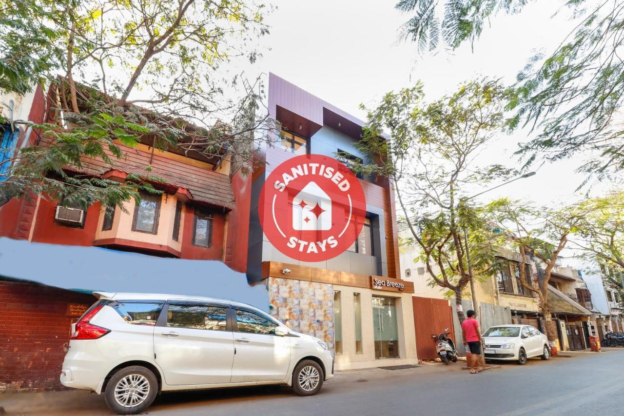 Vaccinated Staff - Oyo 70475 Hotel Sea Breeze Bombaim Exterior foto